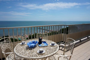 Flat with a precious sea view - Beahost Porto Santa Margherita